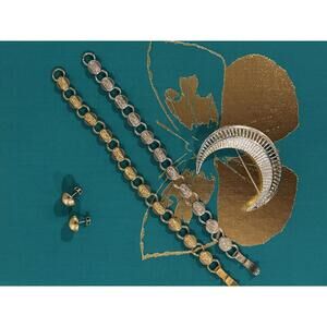 Vintage ALL Signed SARAH Coventry Jewelry Lot 4 Pieces Brooch Earrings Bracelets